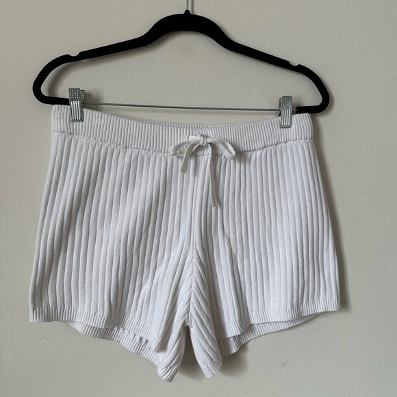 Minnie Rose Pants - Minnie Rose White Ribbed Knit Shorts Cotton Cashmere Blend Size M